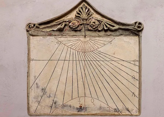 Sundial 4*