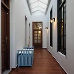 Sundial Bed & Breakfast 4*