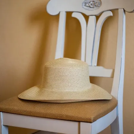 Sundial Bed & Breakfast